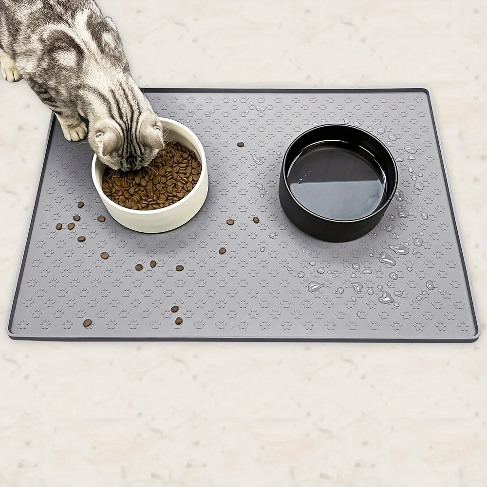 Pet Placemat  Non Slip, Paw Print Design Keeps Floors Spotless  Pets Content, Easy Clean Silicone mat