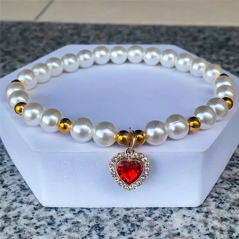 Fashion Pet Heart Pendant Necklace Adjustable Collar Fake Pearls for Dogs Cats Stylish and Comfortable Accessories Pet Supplies