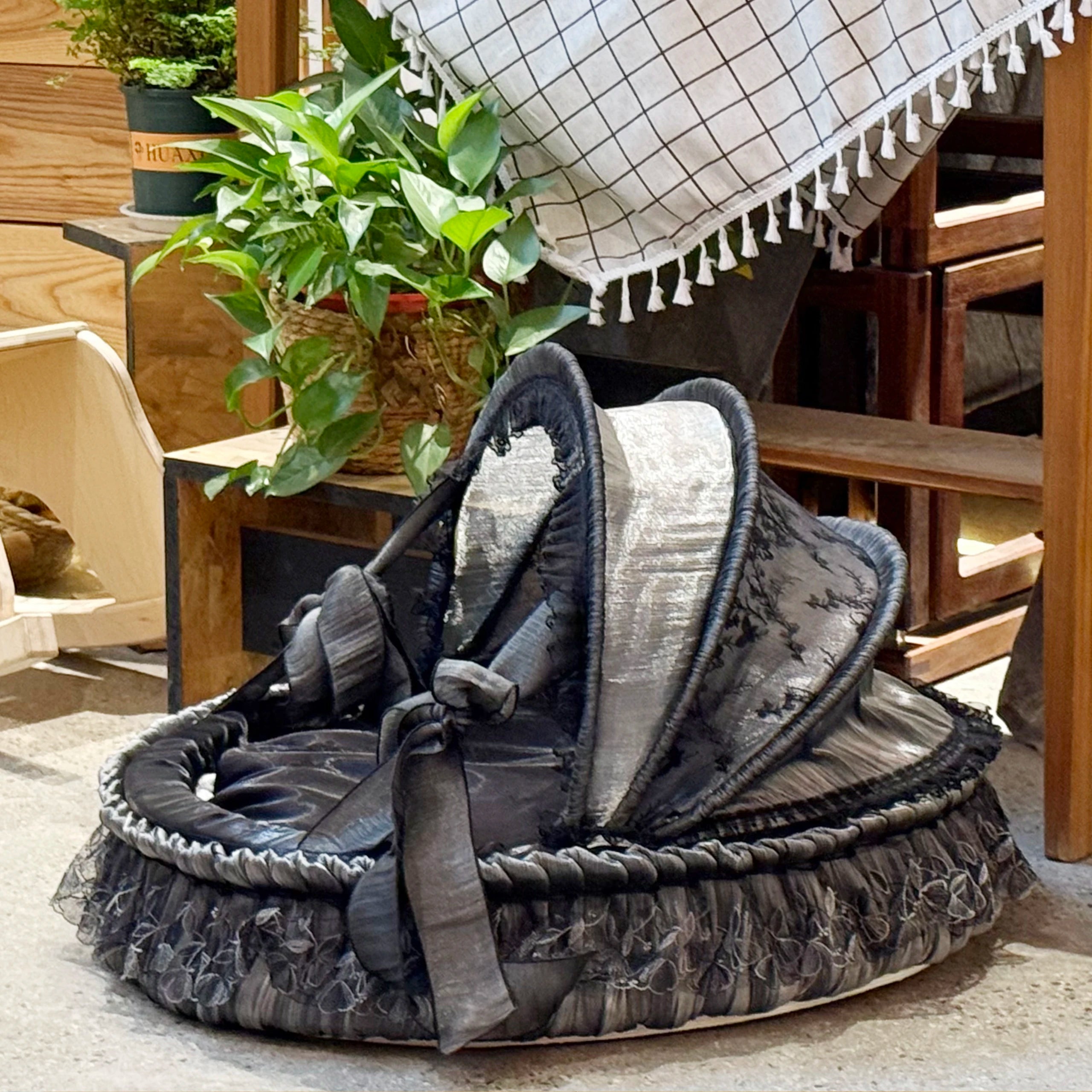 【 Top Stream Cute Pet Artifact 】 Dreamy Pet Home Dark Series Pet Cradle Bed Detachable and Washable Custom Cat and Dog Marzis