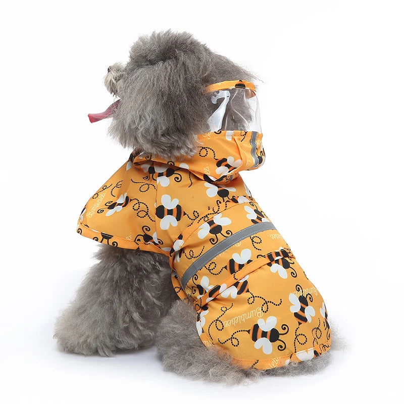 Fashionable Pet Hooded Raincoat, Dog Raincoat, Cape Style Reflective Dog Clothing To Keep Your Dog Dry and Comfortable on Rainy