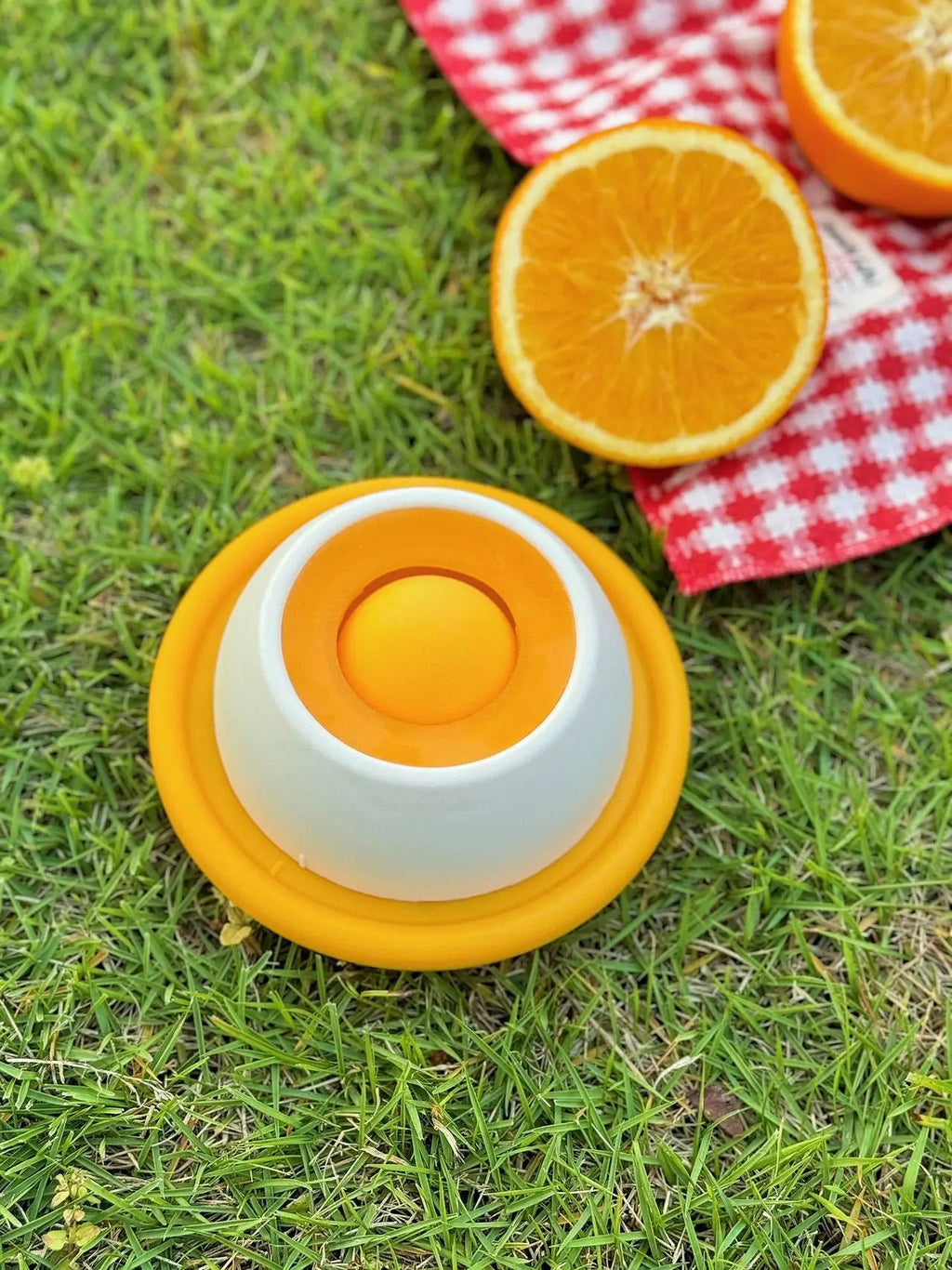 Anti-Spill Slow Food Licking Toy, Interactive Distracting Entertainment Toy, Self-amusing Feeding Tool for Kittens Puppies