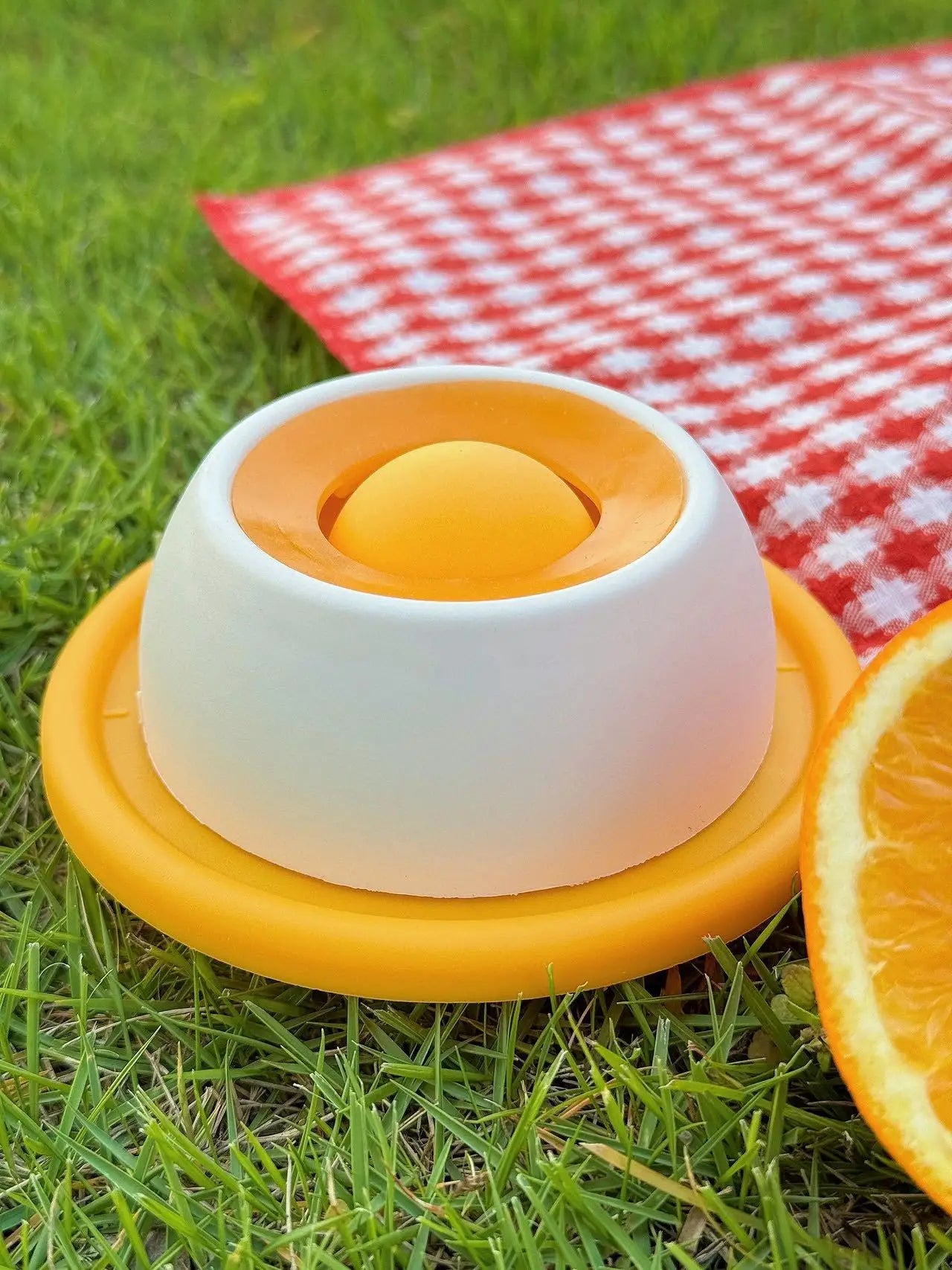 Anti-Spill Slow Food Licking Toy, Interactive Distracting Entertainment Toy, Self-amusing Feeding Tool for Kittens Puppies