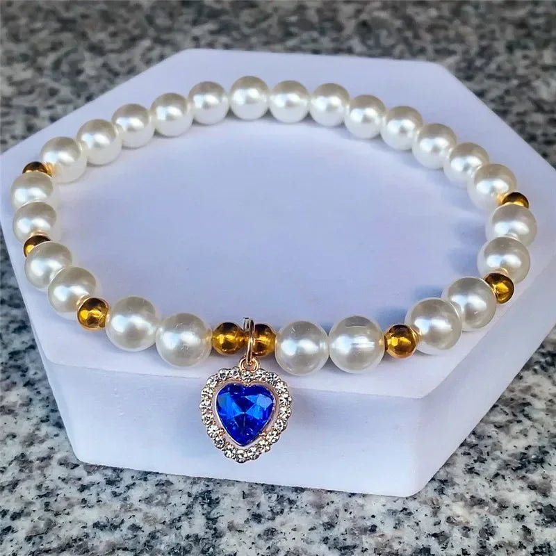 Fashion Pet Heart Pendant Necklace Adjustable Collar Fake Pearls for Dogs Cats Stylish and Comfortable Accessories Pet Supplies