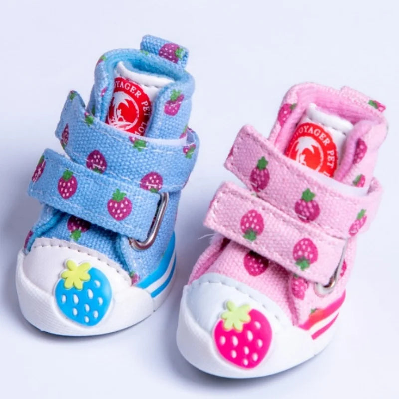 Strawberry Print Dog Canvas Shoes Breathable Dog Sneakers Soft Warm Puppy Footwear Fashion Outdoor Cat Boots Anti-Slip Pet Shoes