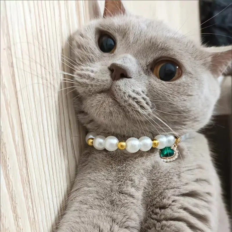 Fashion Pet Heart Pendant Necklace Adjustable Collar Fake Pearls for Dogs Cats Stylish and Comfortable Accessories Pet Supplies