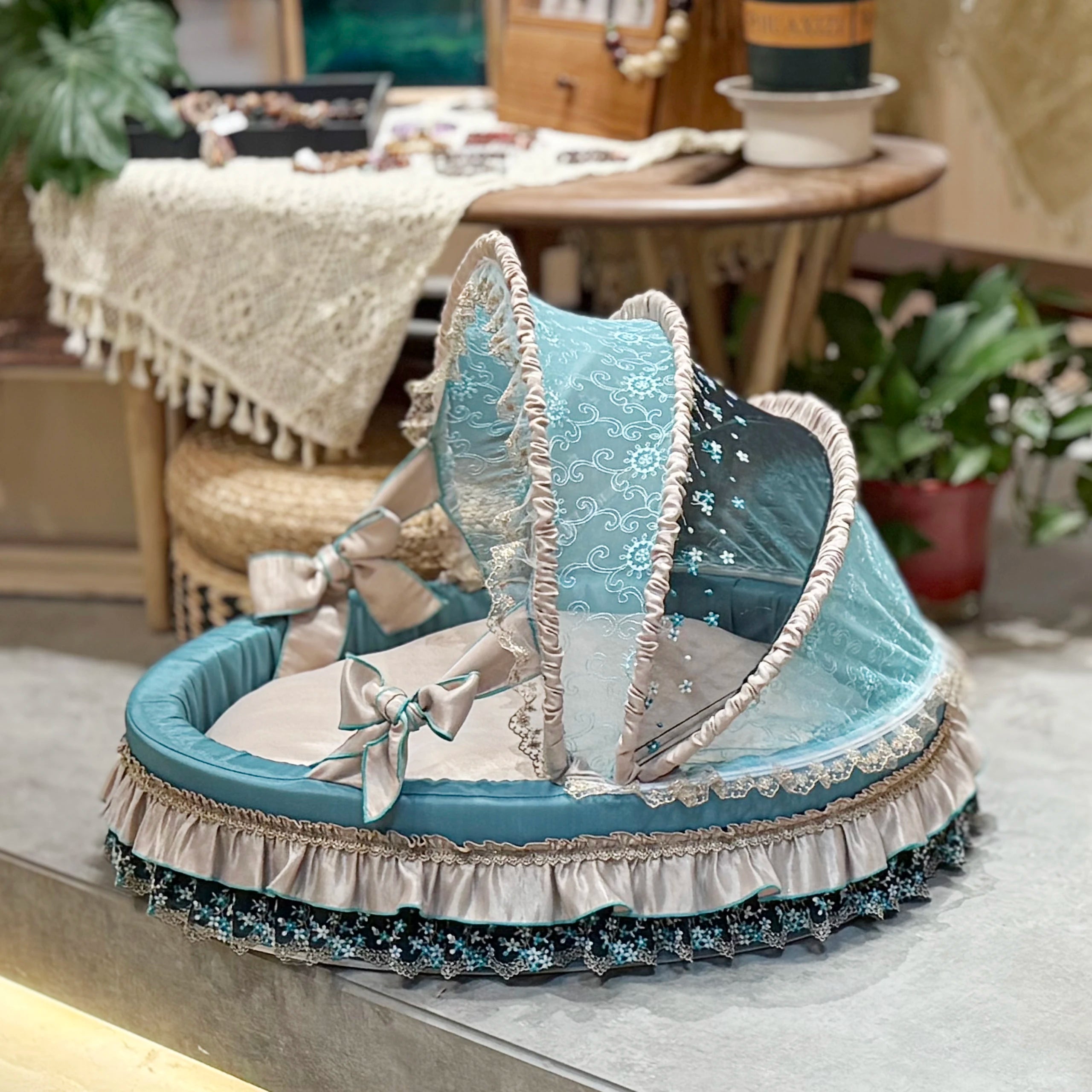 【 Top Stream Cute Pet Artifact 】 Dreamy Pet Home Dark Series Pet Cradle Bed Detachable and Washable Custom Cat and Dog Marzis